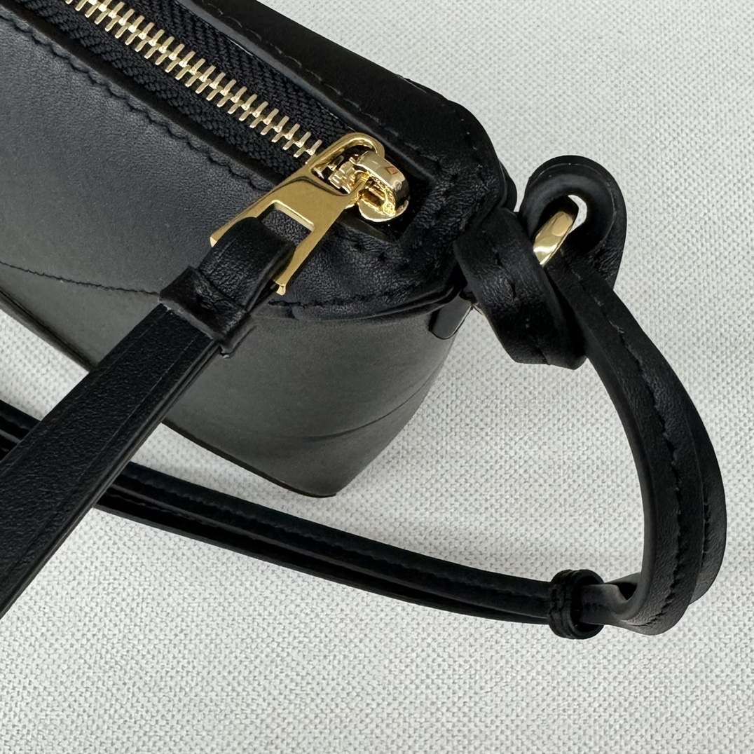 Loewe Puzzle Bags